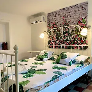 casa-delle-grazie.sicilyhotelsitaly.net/