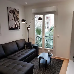 nice-apartment-in-menton-french-riviera.fr-provencehotel.com/